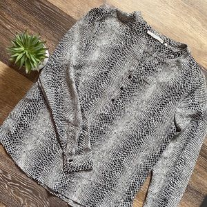 🌿SALE🌿 Violet & Claire Snakeskin Blouse